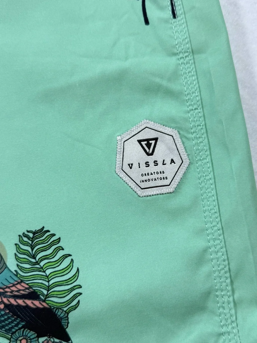 Vissla 34 Mint Tropical Bird Palm Tree Board Shorts Surf Swim